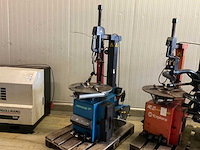 2002 hofmann monty 2300 banden de-en montageapparaat - afbeelding 1 van  8