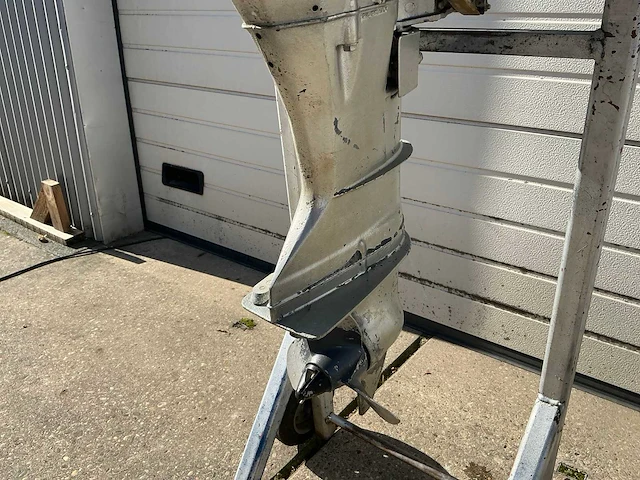 2002 honda 8pk 4 takt kortstaart buitenboordmotor - afbeelding 7 van  11