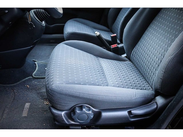 2002 honda civic 1.6i ls car 49-pg-fz - afbeelding 13 van  16