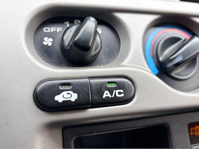 2002 honda hr-v 1.6i airco - 4wd personenauto - afbeelding 3 van  7