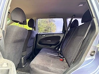 2002 honda hr-v 1.6i airco - 4wd personenauto - afbeelding 13 van  13