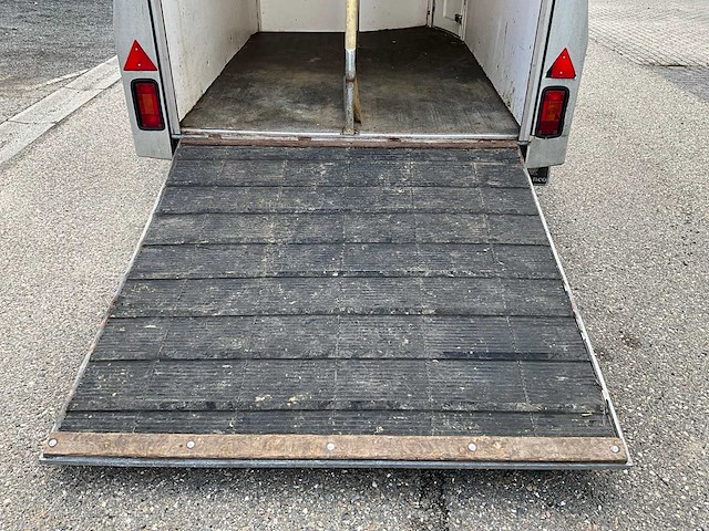 2002 humbaur hp2000pm maximus plus paardentrailer wg-hp-95 - afbeelding 16 van  26