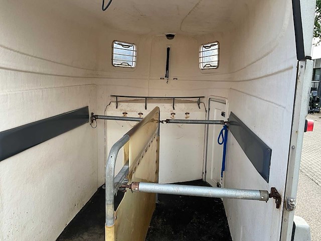 2002 humbaur hp2000pm maximus plus paardentrailer wg-hp-95 - afbeelding 18 van  26