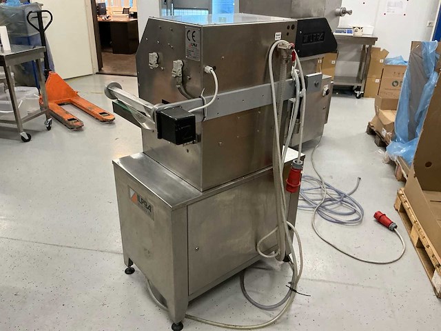 2002 ilpra 400 vig hondenbak sealmachine - afbeelding 5 van  9