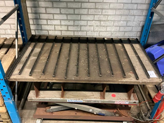 2002 intraboss fe 1200 elektrische schaarheftafel - afbeelding 3 van  8