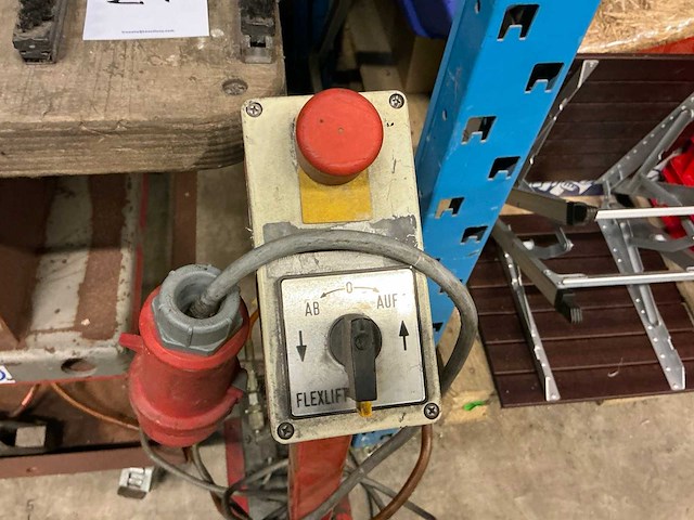 2002 intraboss fe 1200 elektrische schaarheftafel - afbeelding 6 van  8