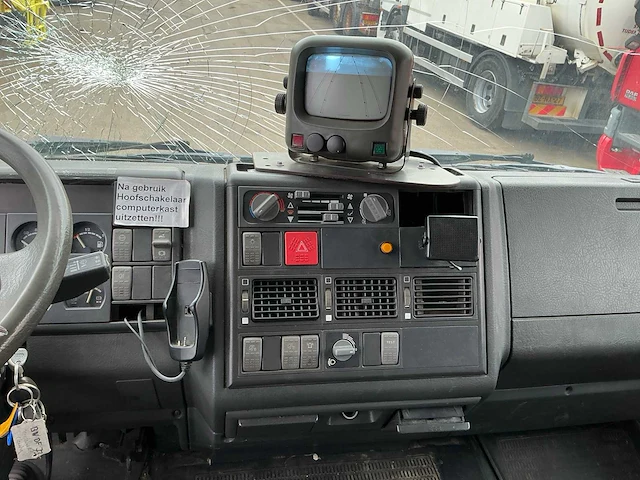 2002 iveco 120el container-hogedrukreinigingswagen - afbeelding 11 van  23
