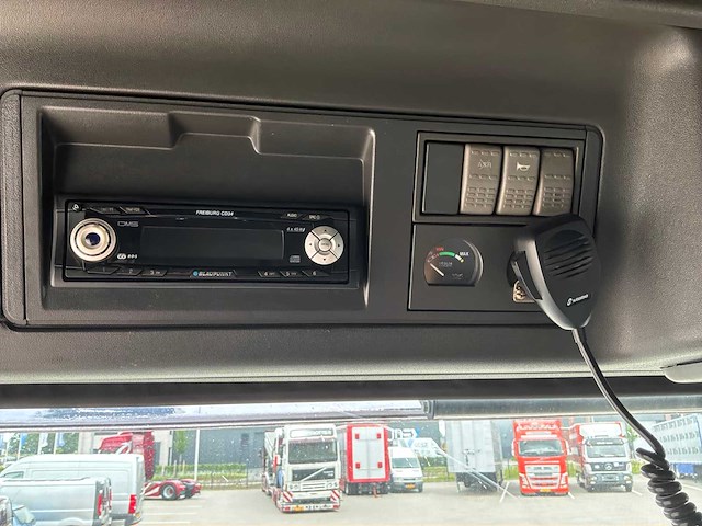 2002 iveco 190.48 vrachtwagen, opleggertrekker - afbeelding 18 van  27