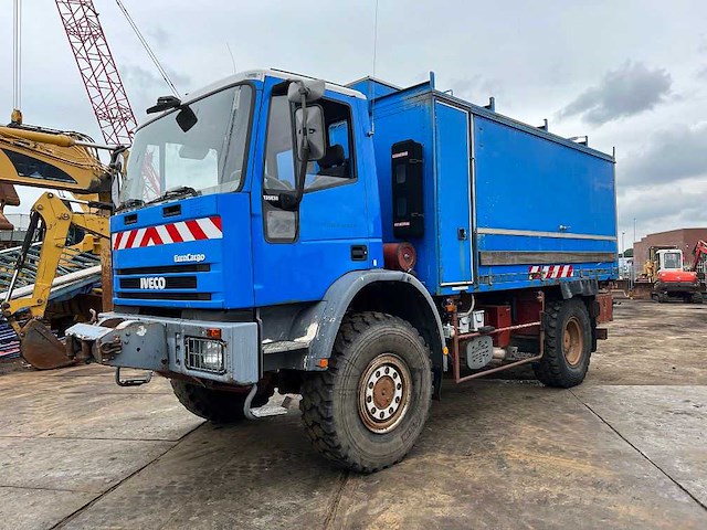 2002 iveco eurocargo 135e18 4x4 vrachtwagen - afbeelding 1 van  13