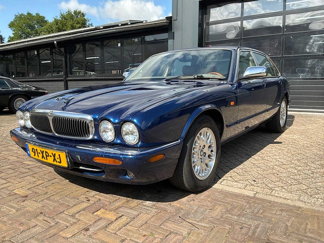 2002 jaguar xj 3.2 v8 executive personenauto - afbeelding 1 van  24