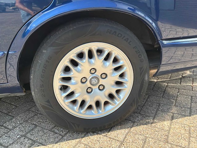 2002 jaguar xj 3.2 v8 executive personenauto - afbeelding 15 van  24