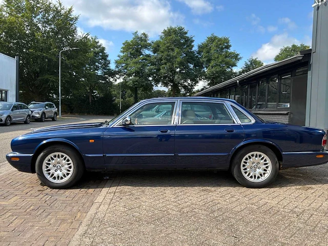 2002 jaguar xj 3.2 v8 executive personenauto - afbeelding 12 van  24