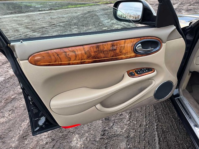 2002 jaguar xj 3.2 v8 executive - afbeelding 10 van  29