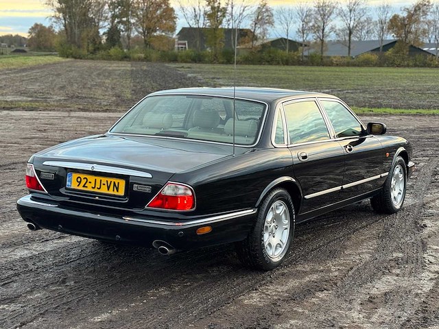 2002 jaguar xj 3.2 v8 executive - afbeelding 25 van  29