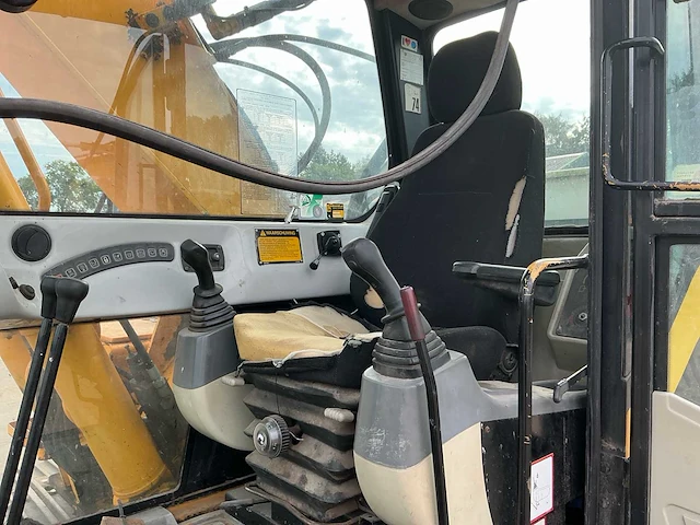 2002 jcb js220l rupsgraafmachine - afbeelding 14 van  33
