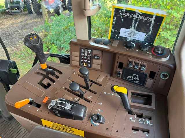 2002 john deere 6220 aq vierwielaangedreven landbouwtractor - afbeelding 2 van  14