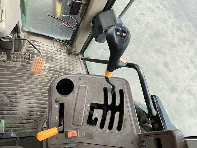 2002 john deere 6820 4wd tractor - afbeelding 25 van  43