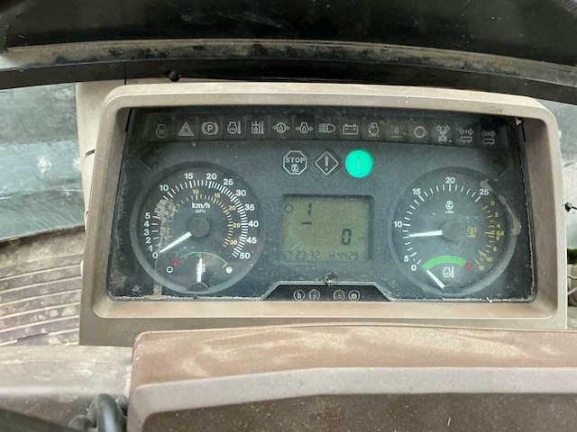 2002 john deere 6820 4wd tractor - afbeelding 31 van  43