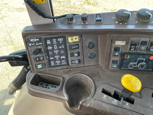 2002 john deere 6920s vierwielaangedreven landbouwtractor - afbeelding 41 van  47