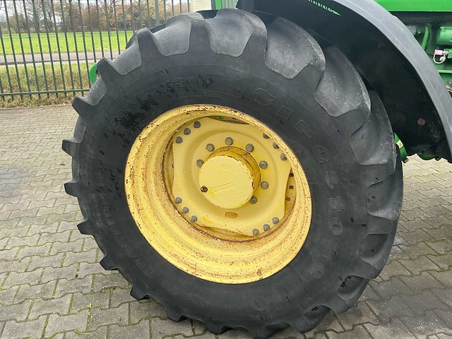 2002 john deere 7710 vierwielaangedreven landbouwtractor - afbeelding 22 van  25