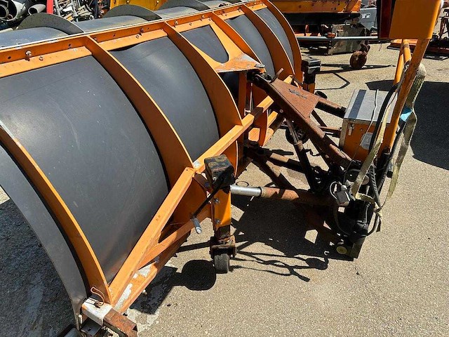 2002 jongerius j300k snow pusher - afbeelding 2 van  4