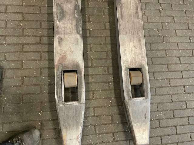 2002 jungheinrich emc10 stapelaar - afbeelding 7 van  9