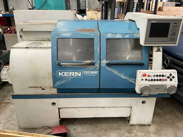 2002 kern cd322 cnc-draaibank - afbeelding 1 van  10