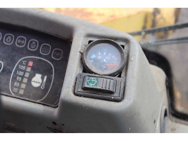 2002 komatsu wa 75-3 shovel - afbeelding 7 van  23