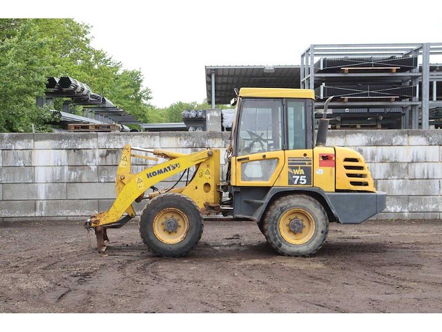 2002 komatsu wa 75-3 shovel - afbeelding 1 van  23