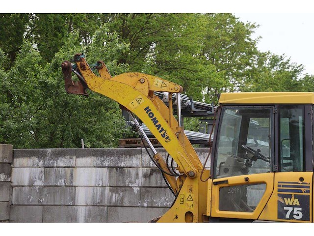 2002 komatsu wa 75-3 shovel - afbeelding 15 van  23