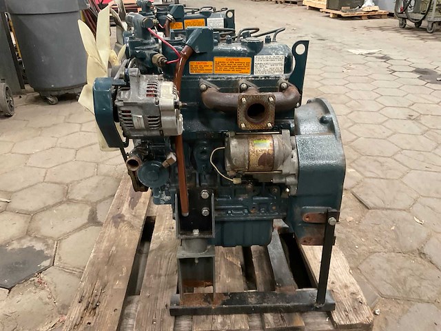 2002 kubota d905 dieselmotor - afbeelding 5 van  9