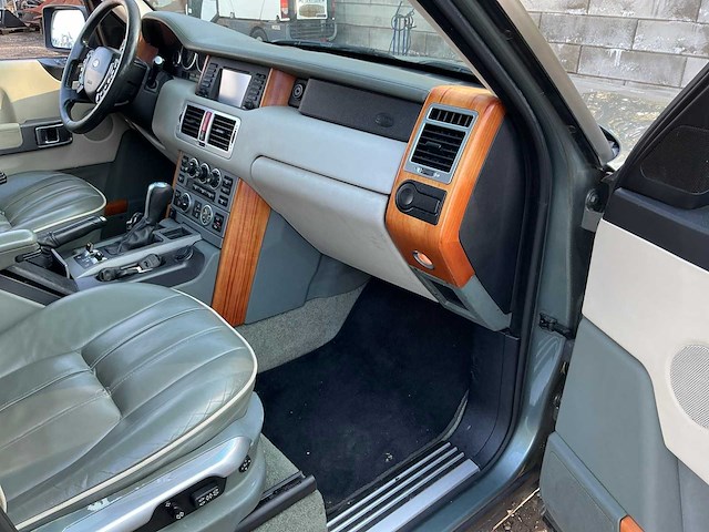 2002 land rover range rover personenauto - afbeelding 32 van  60