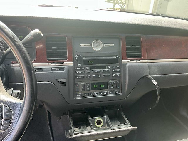 2002 lincoln town car 4.6 signature limousine - afbeelding 16 van  37