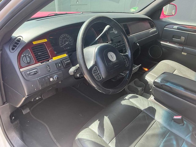 2002 lincoln town car 4.6 signature limousine - afbeelding 11 van  34