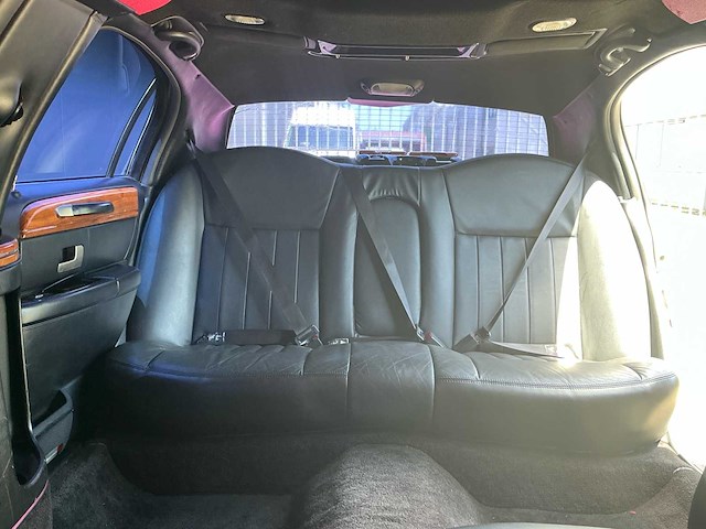 2002 lincoln town car 4.6 signature limousine - afbeelding 27 van  34