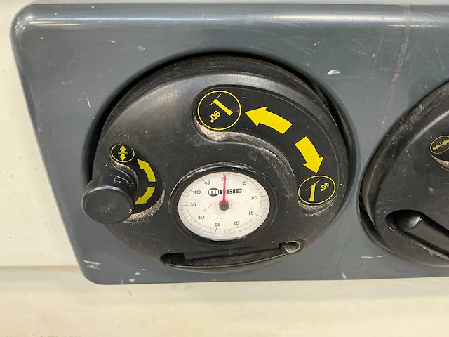 2002 magic fb10 formaatcirkelzaagmachine - afbeelding 4 van  9