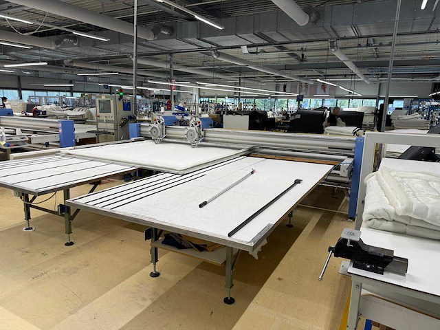 2002 mammut cnc 601 p2s professionele naaimachine multi needle - afbeelding 1 van  25