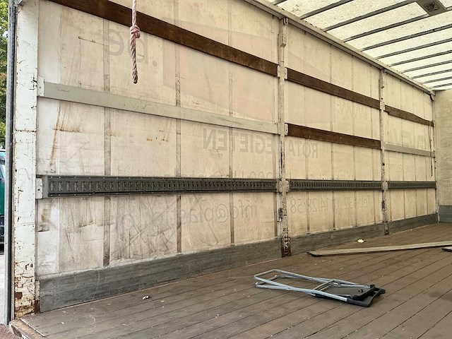 2002 man le 220 c 12.225 llc 4x2 schuifzeilwagen – dhollandia laadklep - afbeelding 10 van  15