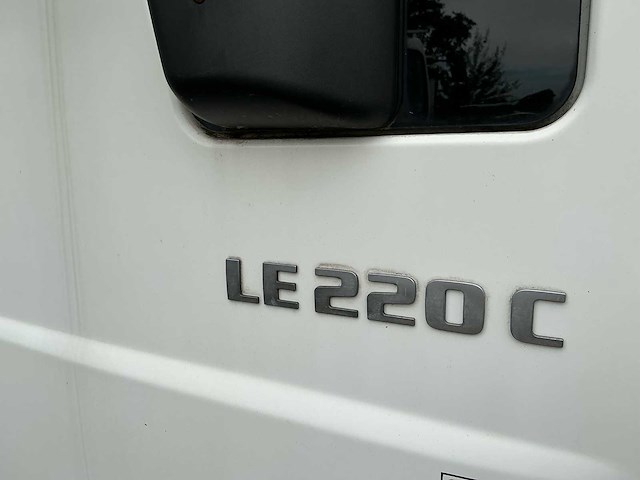 2002 man le 220 c 12.225 llc 4x2 schuifzeilwagen – dhollandia laadklep - afbeelding 14 van  15