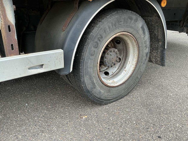 2002 man le 220 c 12.225 llc 4x2 schuifzeilwagen – dhollandia laadklep - afbeelding 2 van  35