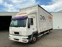 2002 man le 220 c 12.225 llc 4x2 schuifzeilwagen – dhollandia laadklep - afbeelding 1 van  35
