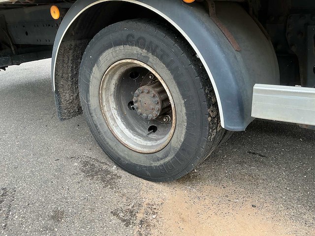 2002 man le 220 c 12.225 llc 4x2 schuifzeilwagen – dhollandia laadklep - afbeelding 20 van  35