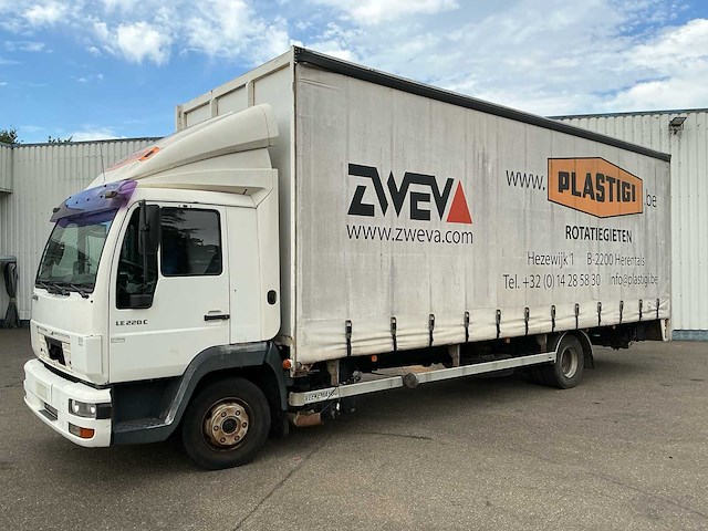 2002 man le 220 c 12.225 llc 4x2 schuifzeilwagen – dhollandia laadklep - afbeelding 12 van  35