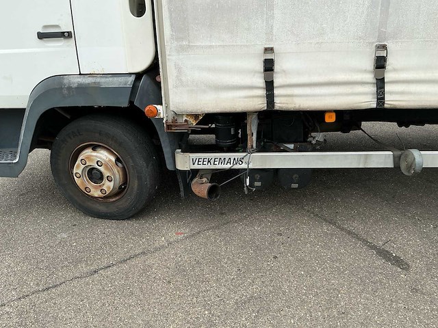 2002 man le 220 c 12.225 llc 4x2 schuifzeilwagen – dhollandia laadklep - afbeelding 34 van  35