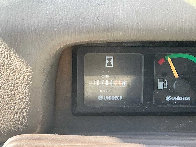 2002 manitou mrt 2145 roterende verreiker 21 meter met remote - afbeelding 17 van  18