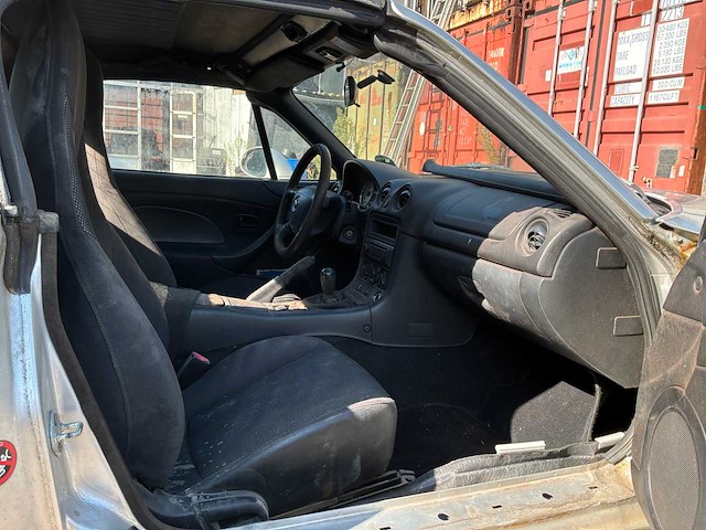 2002 mazda mx-5 1.6i exclusive personenauto - afbeelding 13 van  30