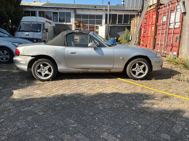 2002 mazda mx-5 1.6i exclusive personenauto - afbeelding 4 van  30