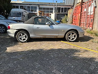 2002 mazda mx-5 1.6i exclusive personenauto - afbeelding 4 van  30