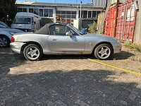 2002 mazda mx-5 1.6i exclusive personenauto - afbeelding 25 van  30
