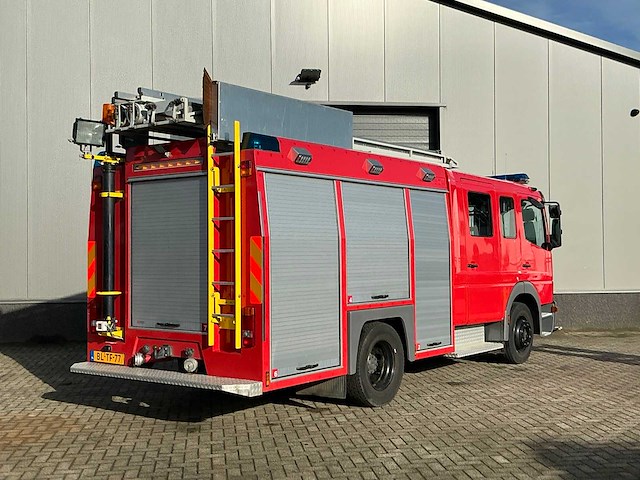 2002 mercedes-benz atego tankautospuit - afbeelding 16 van  20